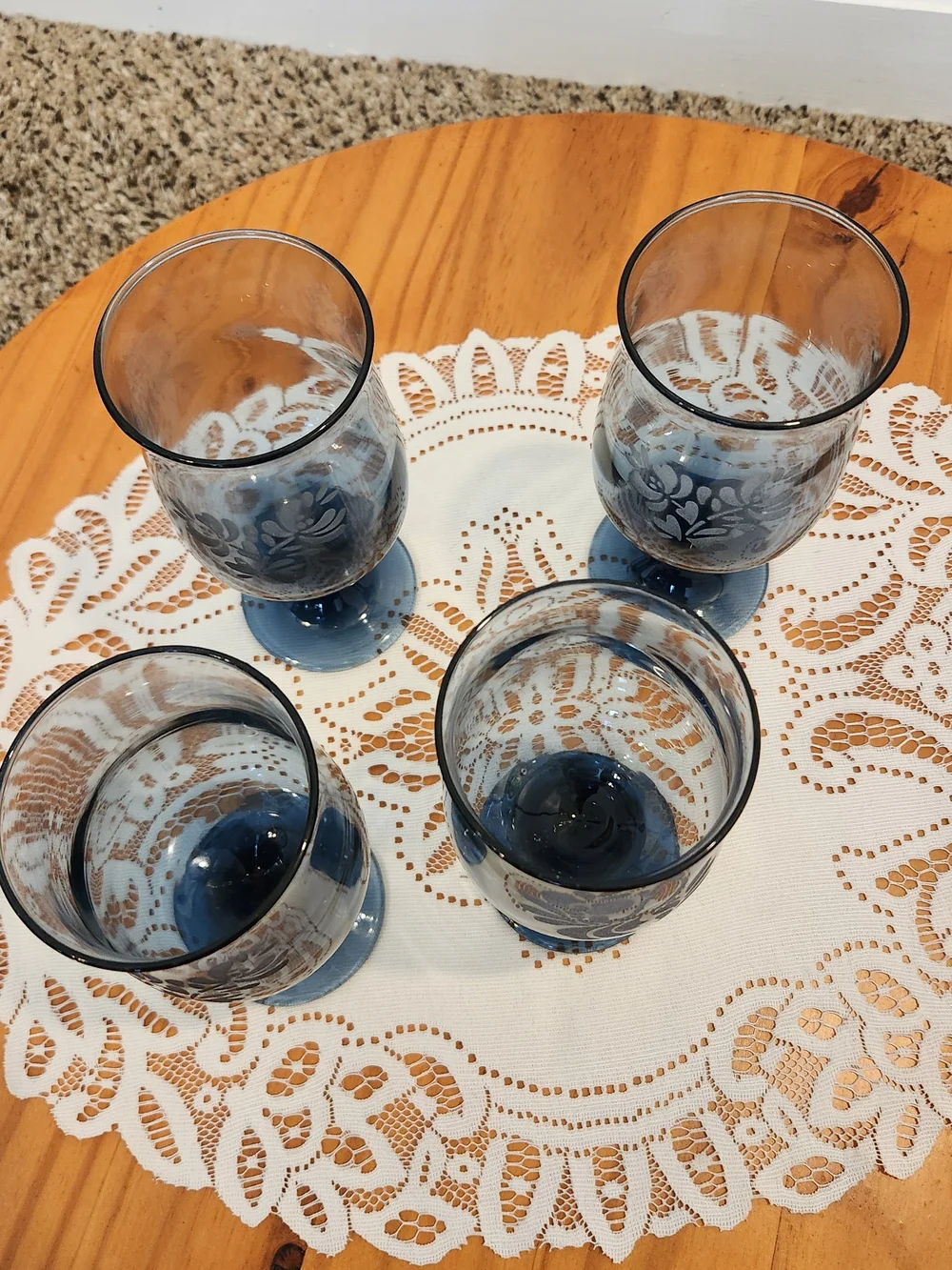 SET OF 4 Pfaltzgraff Yorktowne 8oz Smoky Blue Etched Goblets